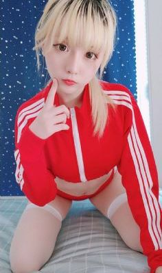 教室脔到她哭h粗话h好爽视频