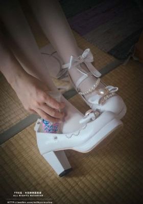 泌尿科女医生四中字