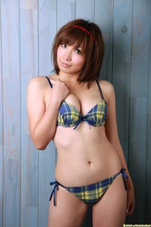 娇妻在卧室里被领导爽在线观看