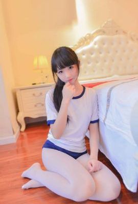 皇帝开亲生公主的花苞h动漫