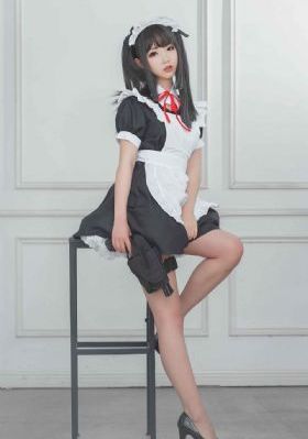 年轻的小婊5线观高清5中字电影